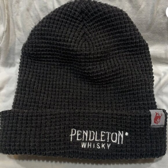 Pendleton Whiskey Dark Gray Waffle Knit Beanie Hat - Picture 1 of 4
